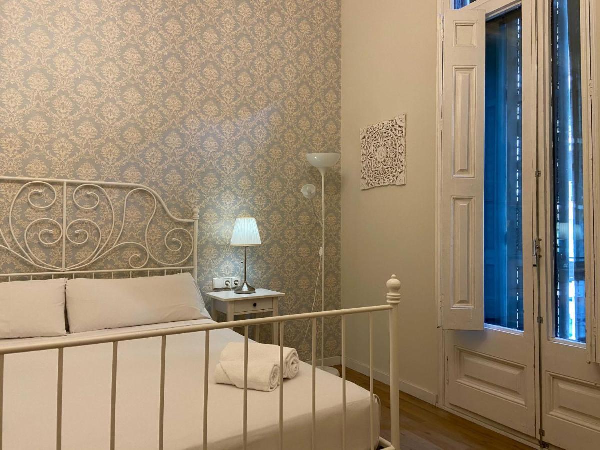 Lumine Luxury Suites By Gaiarooms Барселона Екстериор снимка
