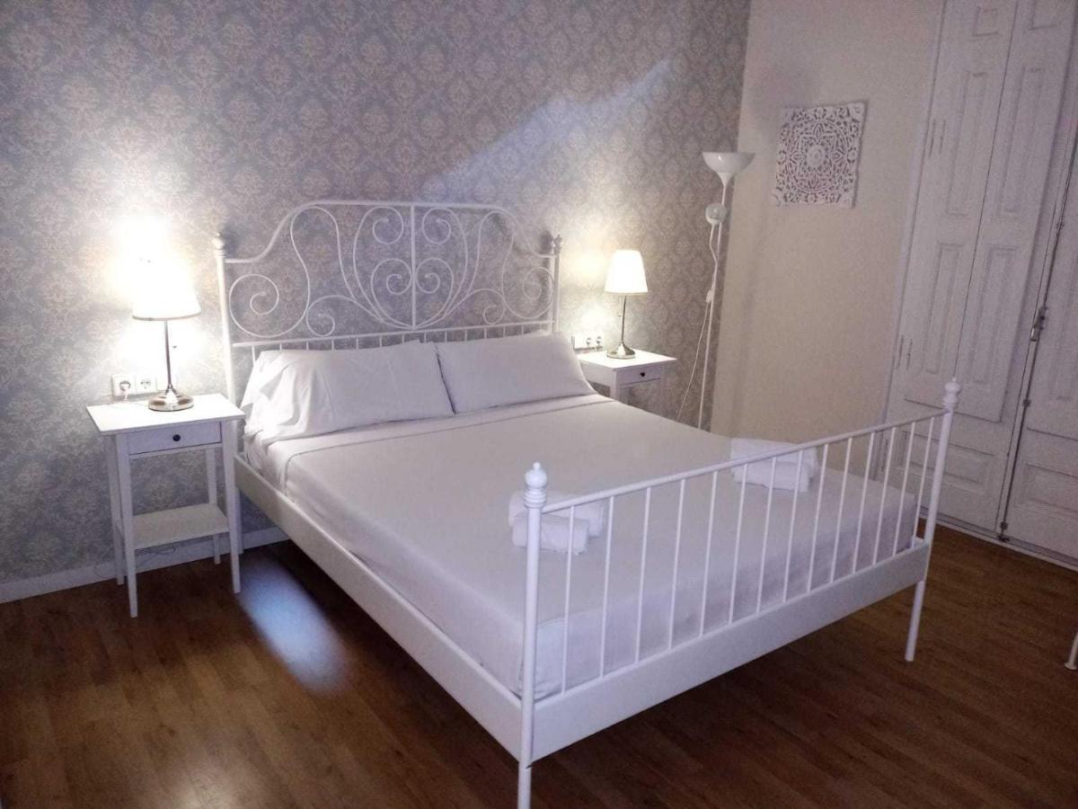Lumine Luxury Suites By Gaiarooms Барселона Екстериор снимка
