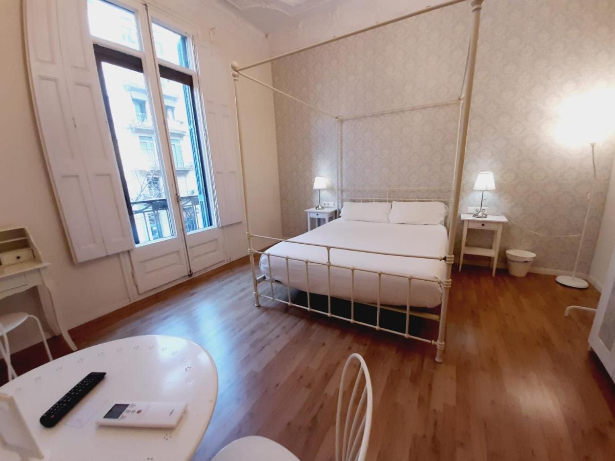 Lumine Luxury Suites By Gaiarooms Барселона Екстериор снимка