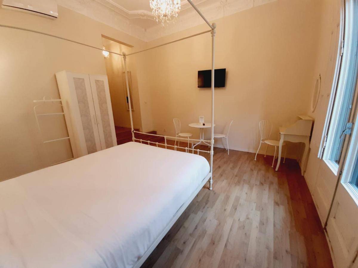 Lumine Luxury Suites By Gaiarooms Барселона Екстериор снимка
