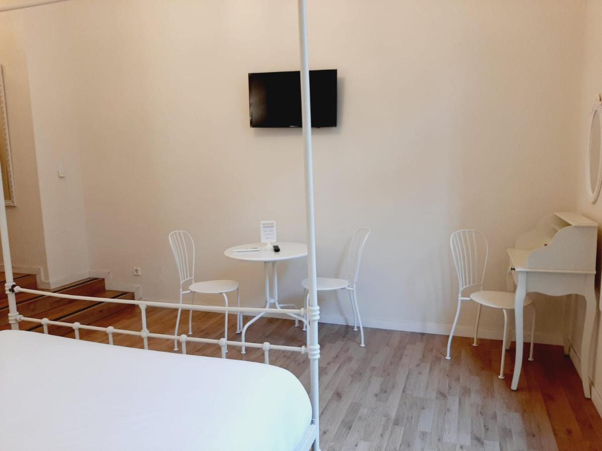 Lumine Luxury Suites By Gaiarooms Барселона Екстериор снимка