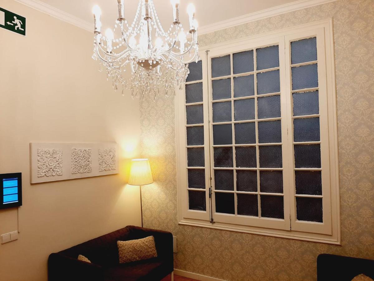 Lumine Luxury Suites By Gaiarooms Барселона Екстериор снимка