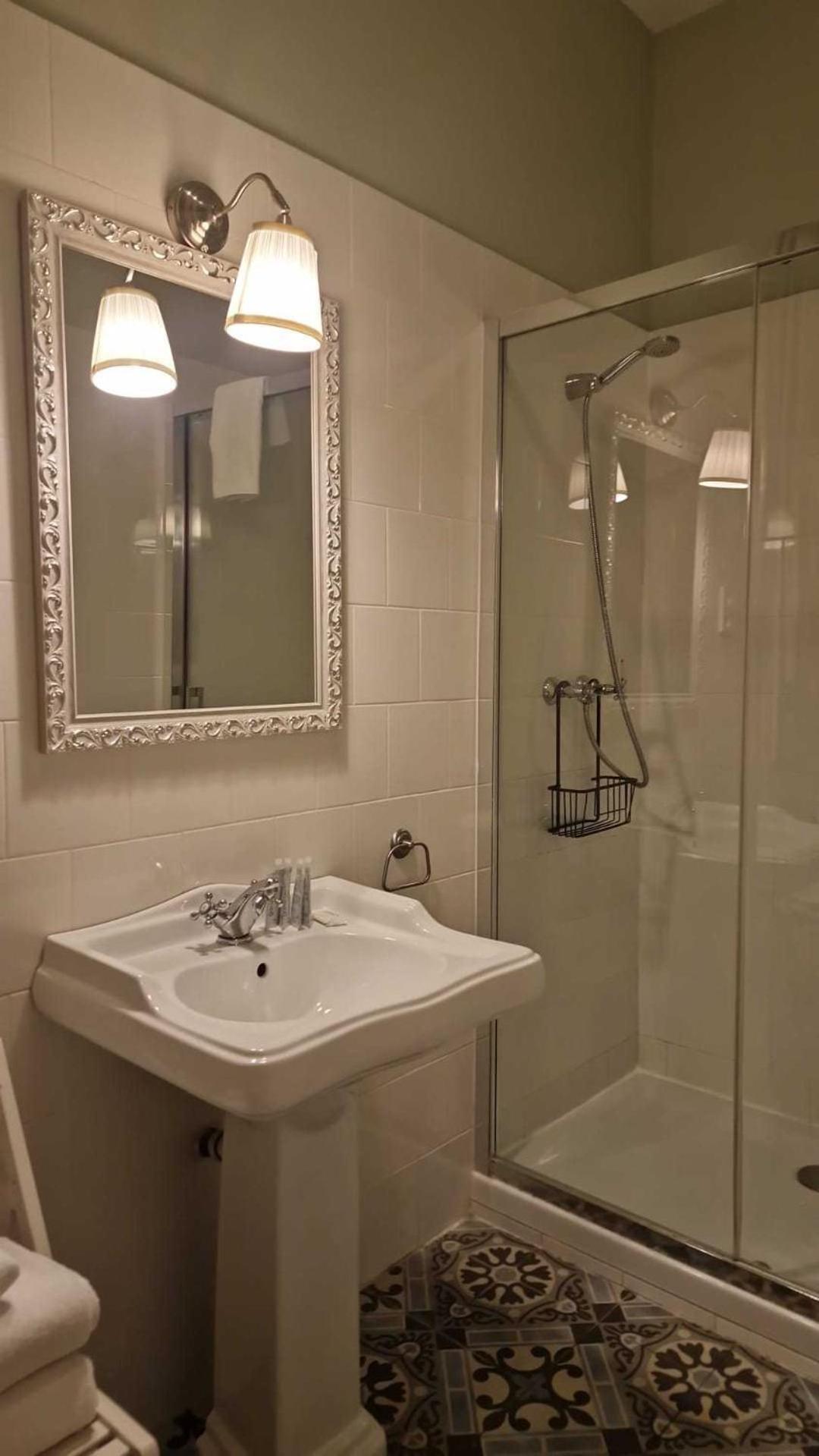 Lumine Luxury Suites By Gaiarooms Барселона Екстериор снимка